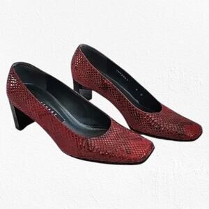 80s Vintage Stuart Weitzman Cherry Red Snakeskin Embossed Leather Heels Size 6